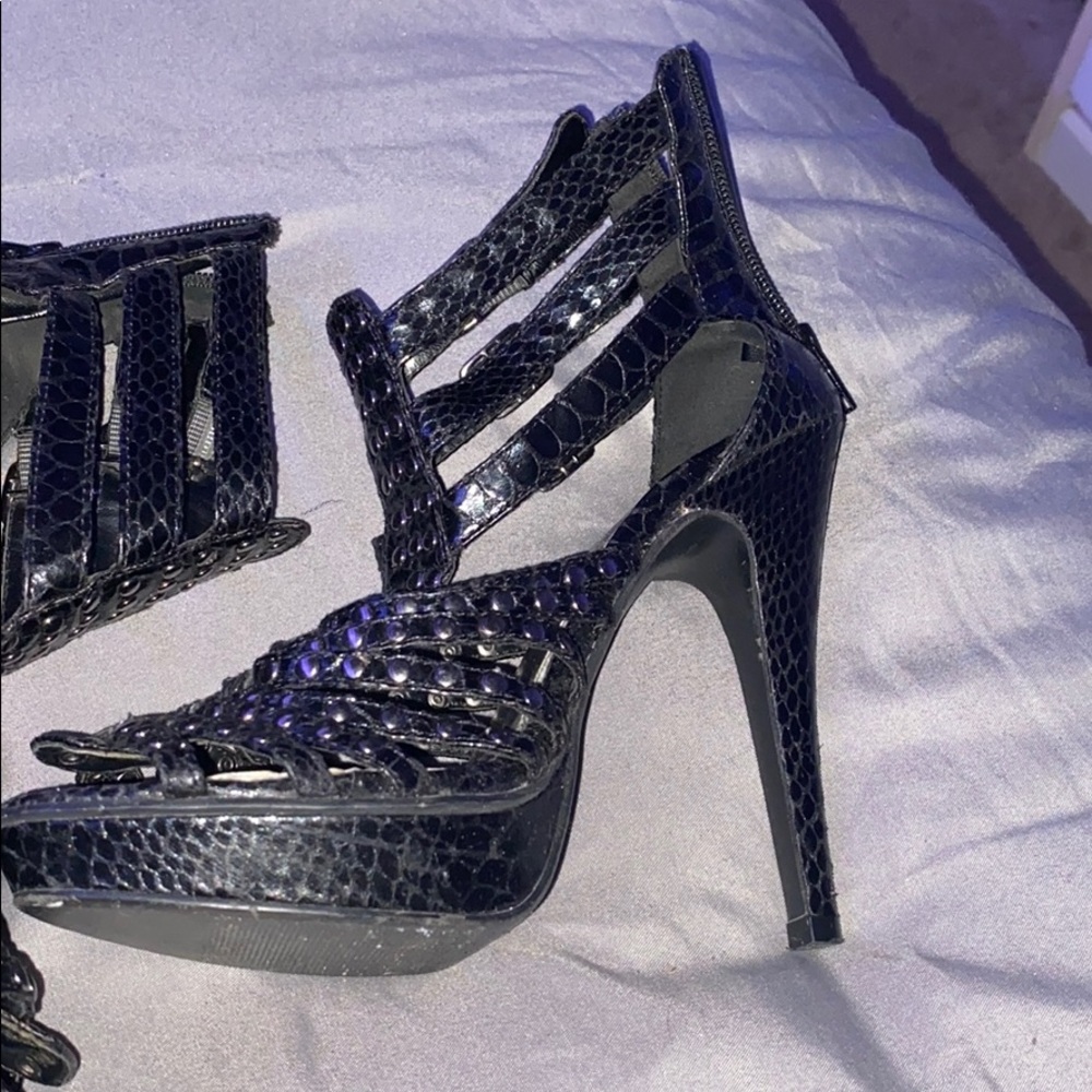 Heels - Picture 2 of 2